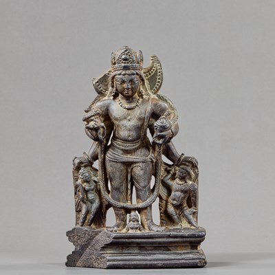 Lot 335 - STANDING STONE VISHNU WITH ATTENDANTS, KASHMIR, 12TH CENTURY