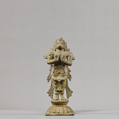 Lot 296 - STANDING BRONZE HANUMAN IN ANJALI MUDRA INDIA, 16TH CENTURY