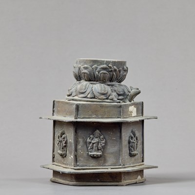 Lot 197 - BRONZE PEDESTRAL NEPAL 18TH CENTURY