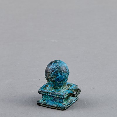 Lot 78 - LINGAM AND YONI BRONZE CAMBODIA 13TH CENTURY