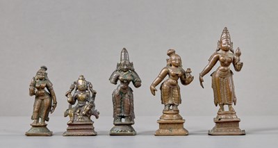 Lot 404 - A GROUP OF FIVE SOUTH INDIAN BRONZE FIGURES 15TH to 17TH CENTURY