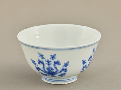 Lot 328 - SMALL BLUE AND WHITE BOWL WITH FLORAL SCROLL DECORATION, CHENGHUA PERIOD OF THE MING DYNASTY