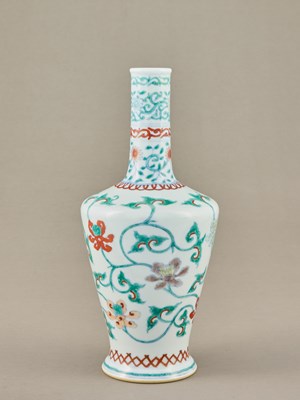 Lot 73 - YoDOUCAI LONG-NECKED VASE WITH FLORAL SCROLLS, YONGZHENG SIX-CHARACTER MARK