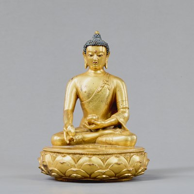 Lot 62 - MEDICINE BUDDHA (BHAISAJYAGURU), MONGOLIA, ZANABAZAR SCHOOL, 18TH CENTURY
