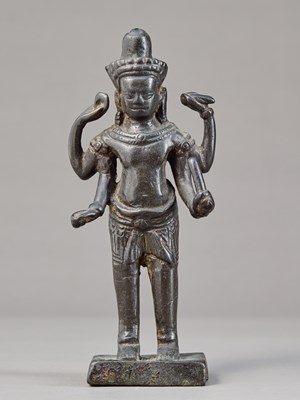 Lot 321 - STANDING BRONZE VISHNU KHMER 13TH TO 14TH CENTURY