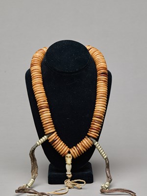 Lot 106 - BONE MALA WITH SKULL PENDANT AND SILVER BEADS, TIBET, 18TH–19TH CENTURY
